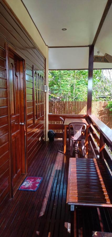 Nellie'S Tourist Inn- Port Barton Сан-Висенте Экстерьер фото